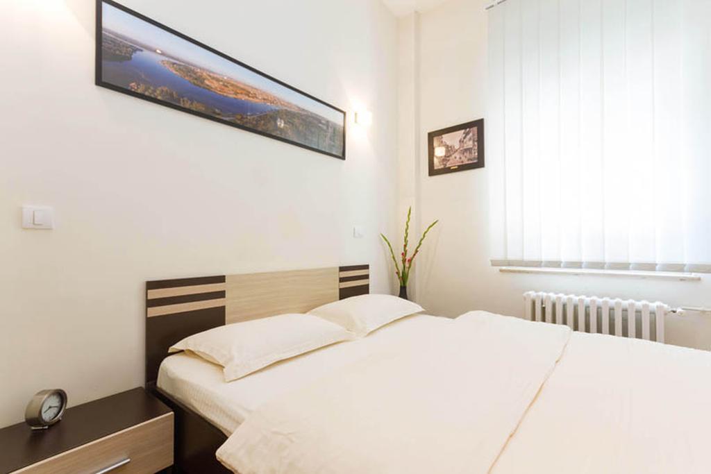 City Break Apartments Chic And Luxury 베오그라드 외부 사진